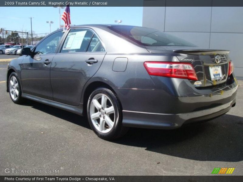 Magnetic Gray Metallic / Charcoal 2009 Toyota Camry SE