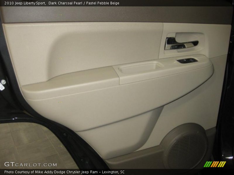 Dark Charcoal Pearl / Pastel Pebble Beige 2010 Jeep Liberty Sport