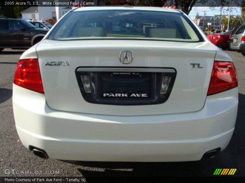 White Diamond Pearl / Camel 2005 Acura TL 3.2