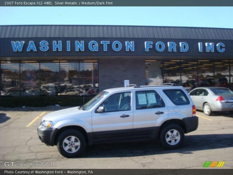 Silver Metallic / Medium/Dark Flint 2007 Ford Escape XLS 4WD