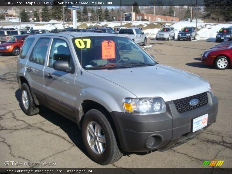 Silver Metallic / Medium/Dark Flint 2007 Ford Escape XLS 4WD