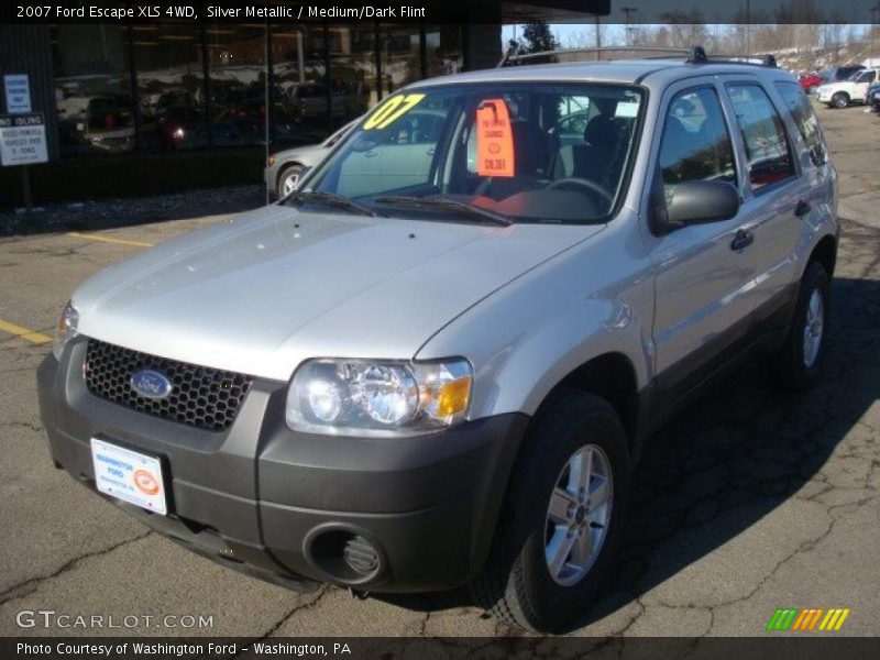 Silver Metallic / Medium/Dark Flint 2007 Ford Escape XLS 4WD