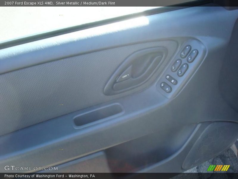 Silver Metallic / Medium/Dark Flint 2007 Ford Escape XLS 4WD