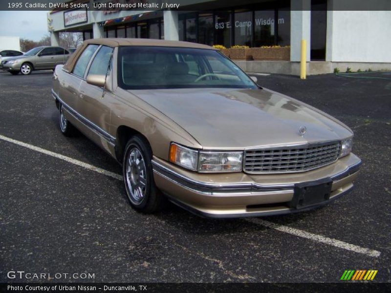 Light Driftwood Metallic / Ivory 1995 Cadillac DeVille Sedan