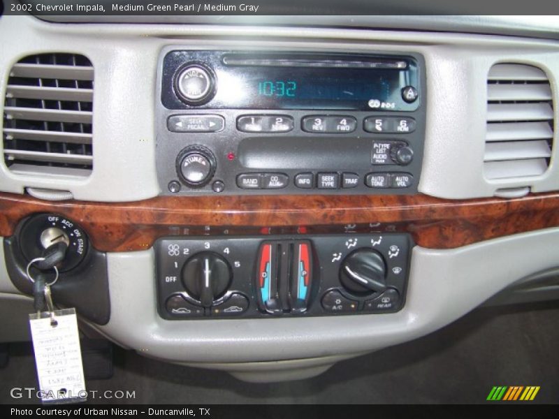 Medium Green Pearl / Medium Gray 2002 Chevrolet Impala