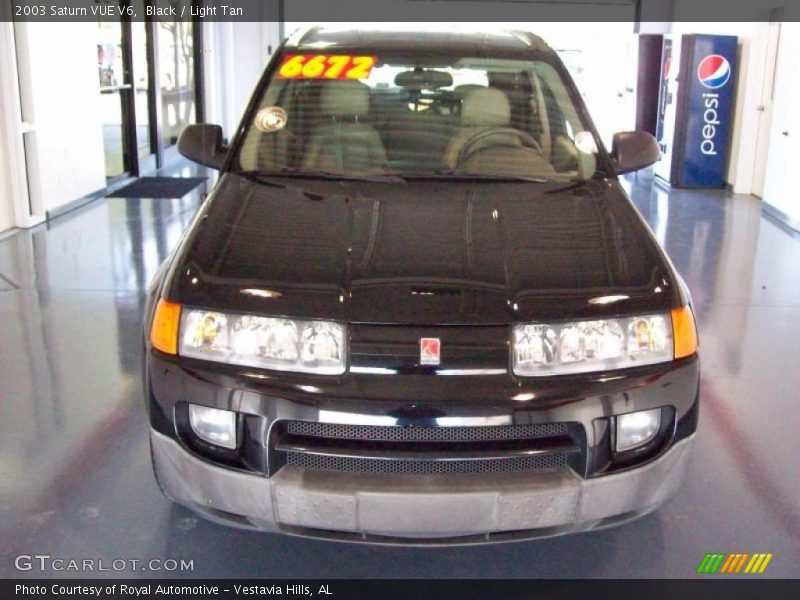 Black / Light Tan 2003 Saturn VUE V6