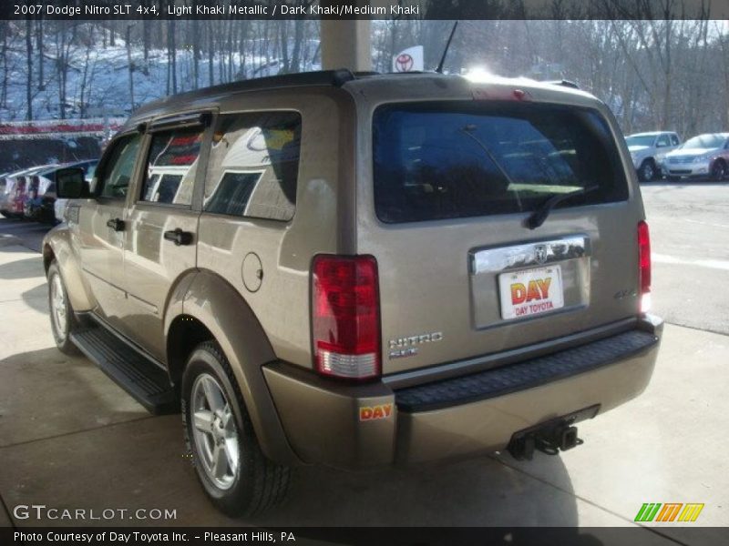 Light Khaki Metallic / Dark Khaki/Medium Khaki 2007 Dodge Nitro SLT 4x4