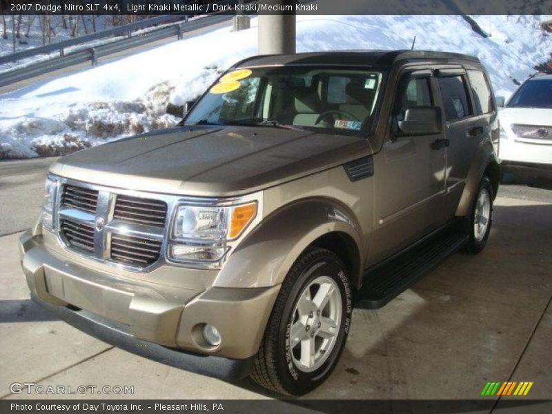 Light Khaki Metallic / Dark Khaki/Medium Khaki 2007 Dodge Nitro SLT 4x4