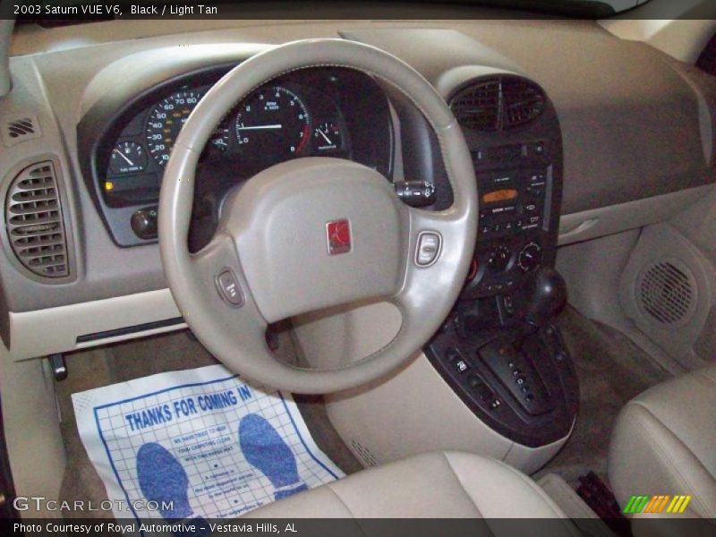 Black / Light Tan 2003 Saturn VUE V6