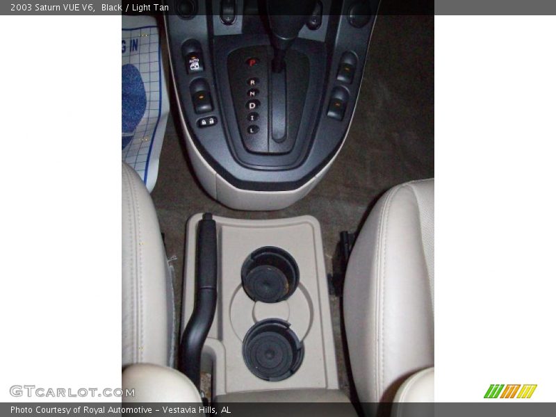 Black / Light Tan 2003 Saturn VUE V6