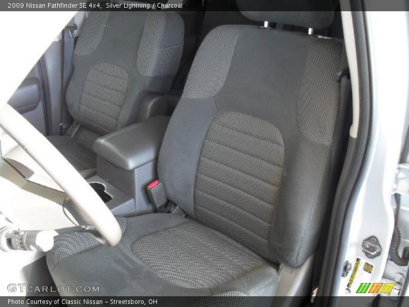 Silver Lightning / Charcoal 2009 Nissan Pathfinder SE 4x4