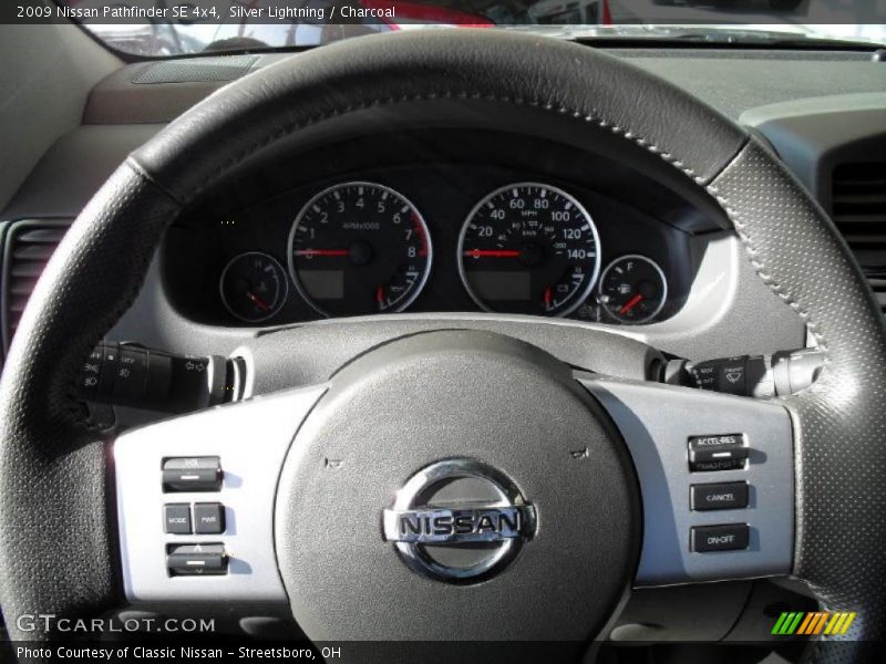 Silver Lightning / Charcoal 2009 Nissan Pathfinder SE 4x4