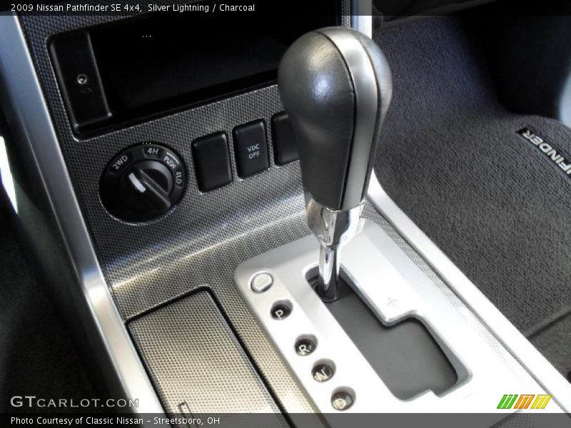 Silver Lightning / Charcoal 2009 Nissan Pathfinder SE 4x4