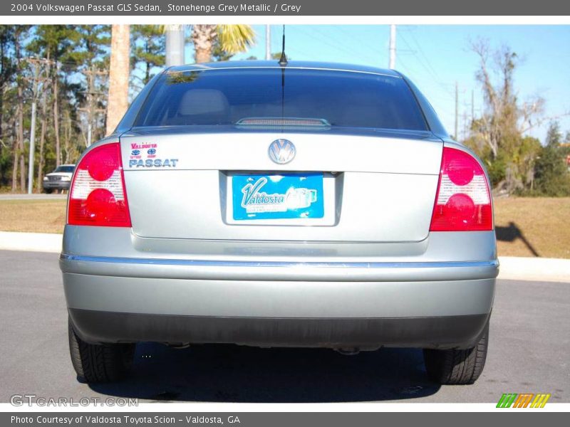 Stonehenge Grey Metallic / Grey 2004 Volkswagen Passat GLS Sedan