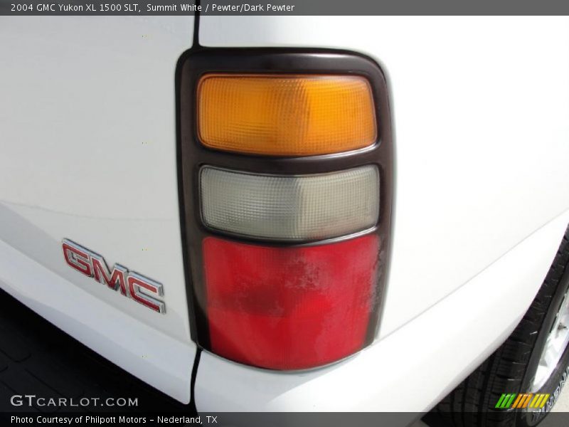 Summit White / Pewter/Dark Pewter 2004 GMC Yukon XL 1500 SLT