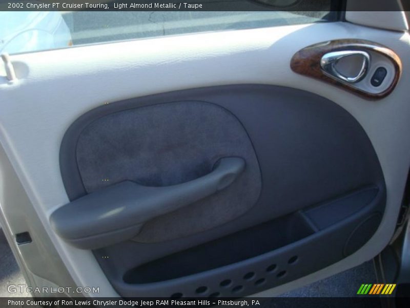 Light Almond Metallic / Taupe 2002 Chrysler PT Cruiser Touring