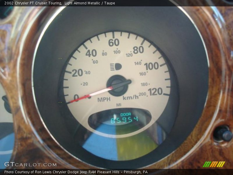 Light Almond Metallic / Taupe 2002 Chrysler PT Cruiser Touring