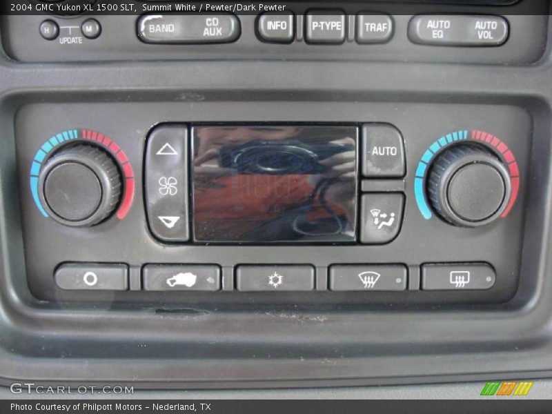 Summit White / Pewter/Dark Pewter 2004 GMC Yukon XL 1500 SLT