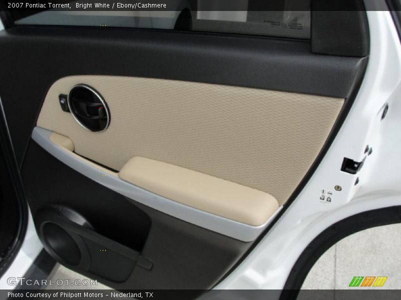 Bright White / Ebony/Cashmere 2007 Pontiac Torrent