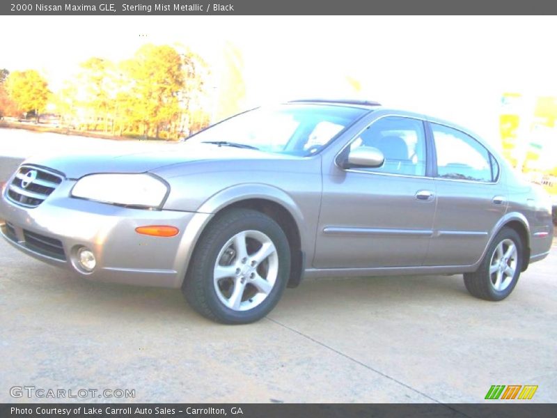 Sterling Mist Metallic / Black 2000 Nissan Maxima GLE