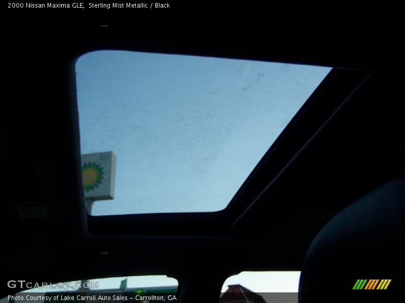 Sterling Mist Metallic / Black 2000 Nissan Maxima GLE