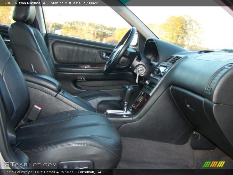 Sterling Mist Metallic / Black 2000 Nissan Maxima GLE