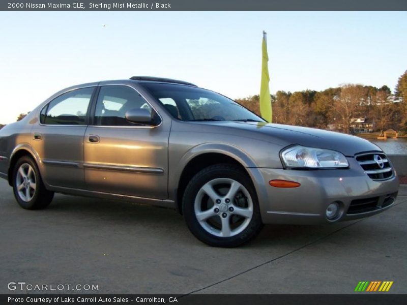 Sterling Mist Metallic / Black 2000 Nissan Maxima GLE