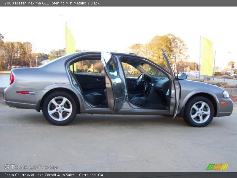 Sterling Mist Metallic / Black 2000 Nissan Maxima GLE