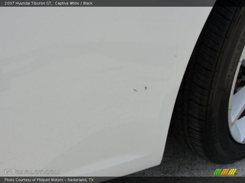 Captiva White / Black 2007 Hyundai Tiburon GT