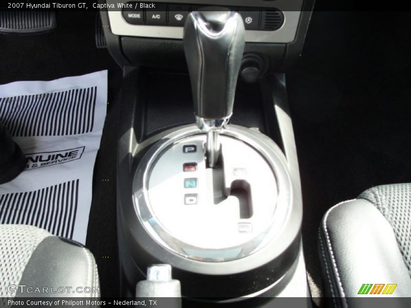 Captiva White / Black 2007 Hyundai Tiburon GT