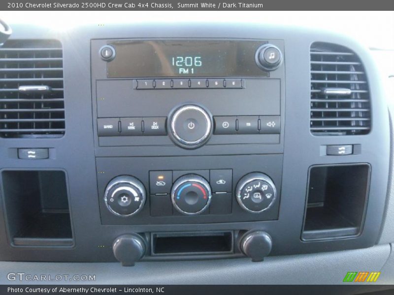 Summit White / Dark Titanium 2010 Chevrolet Silverado 2500HD Crew Cab 4x4 Chassis