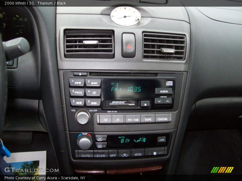 Titanium / Black 2000 Infiniti I 30