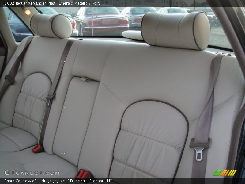 Emerald Metallic / Ivory 2002 Jaguar XJ Vanden Plas