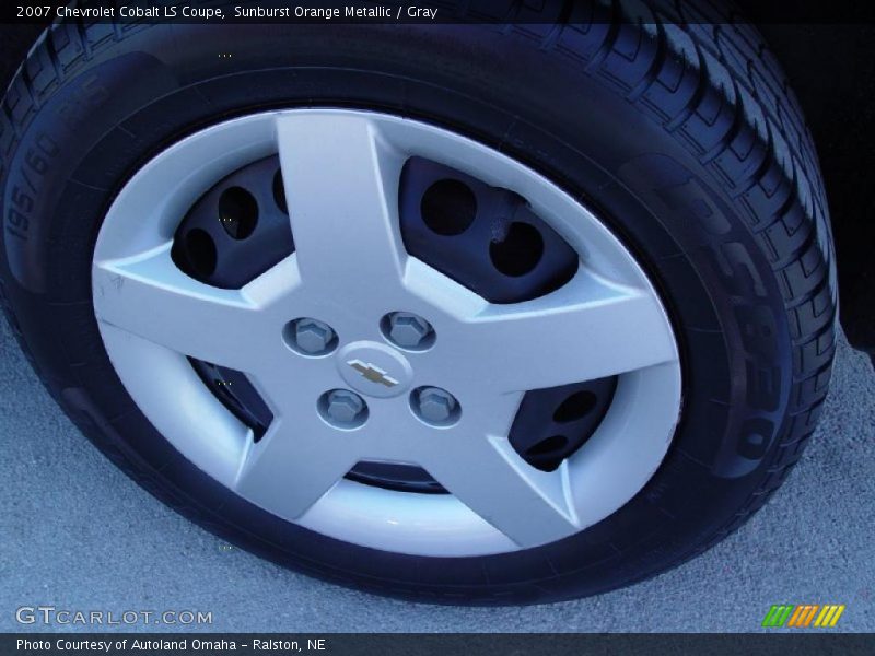 Sunburst Orange Metallic / Gray 2007 Chevrolet Cobalt LS Coupe