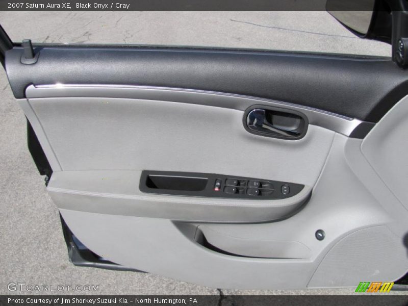 Black Onyx / Gray 2007 Saturn Aura XE
