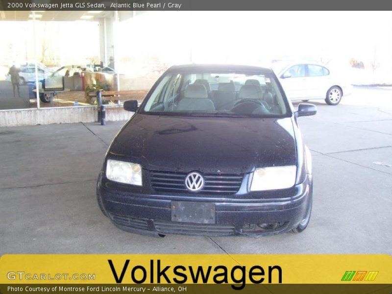 Atlantic Blue Pearl / Gray 2000 Volkswagen Jetta GLS Sedan