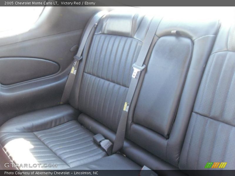 Victory Red / Ebony 2005 Chevrolet Monte Carlo LT