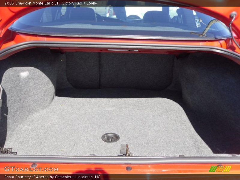 Victory Red / Ebony 2005 Chevrolet Monte Carlo LT