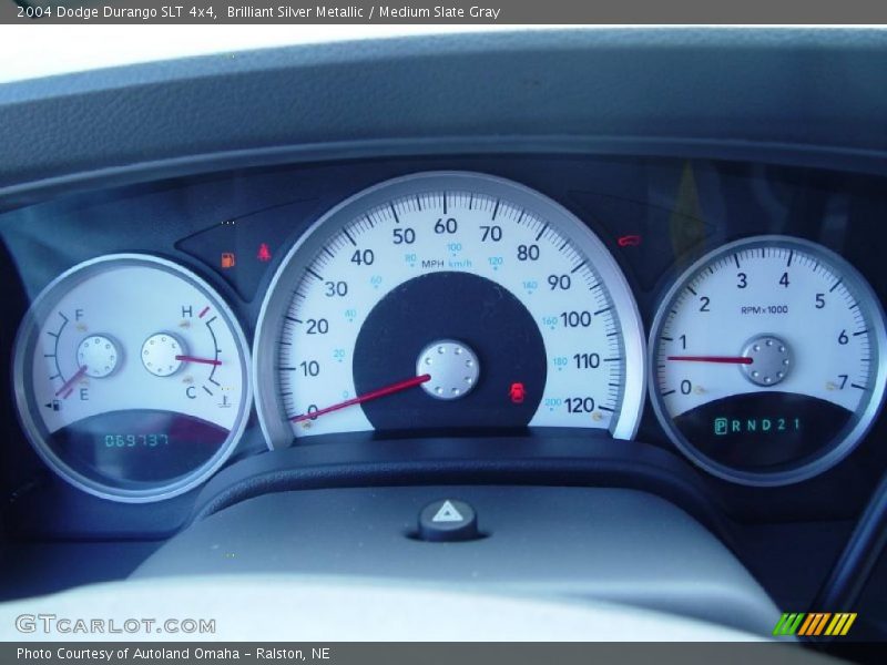 Brilliant Silver Metallic / Medium Slate Gray 2004 Dodge Durango SLT 4x4
