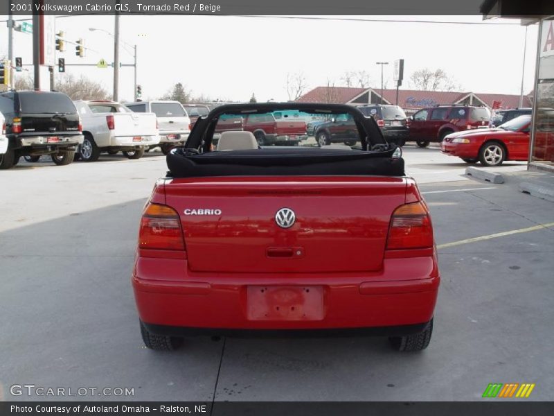 Tornado Red / Beige 2001 Volkswagen Cabrio GLS