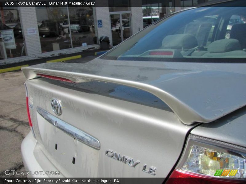 Lunar Mist Metallic / Gray 2005 Toyota Camry LE