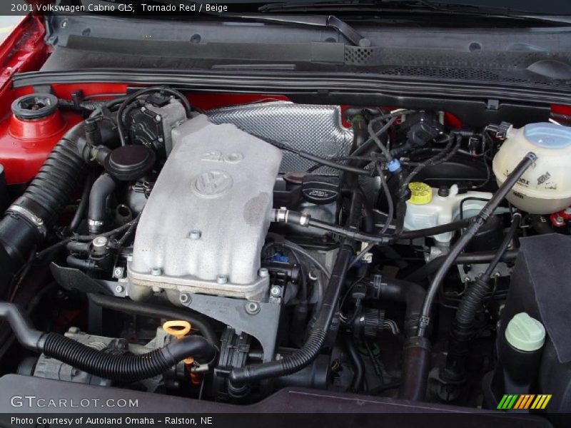 Tornado Red / Beige 2001 Volkswagen Cabrio GLS