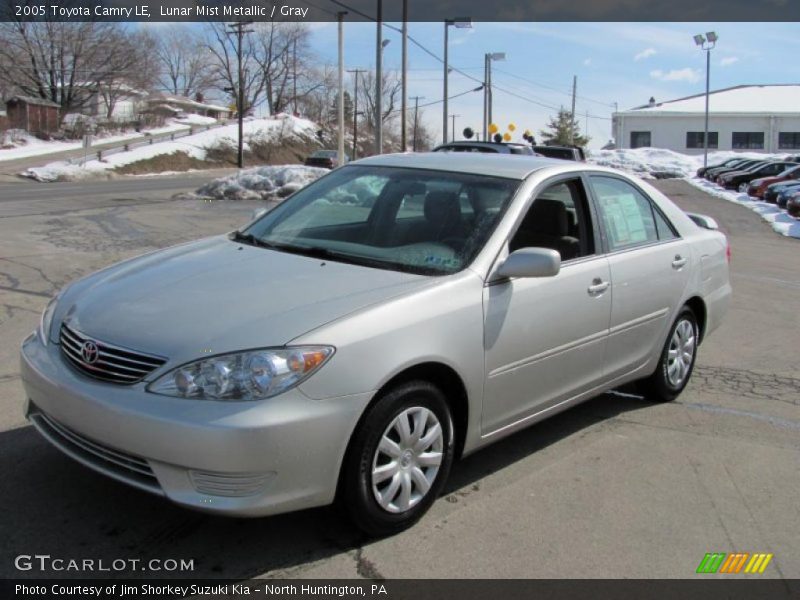 Lunar Mist Metallic / Gray 2005 Toyota Camry LE