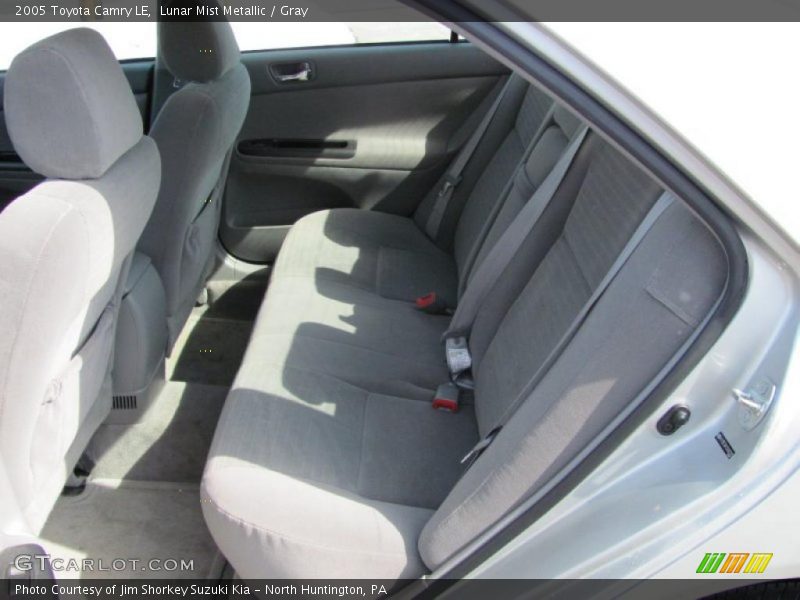 Lunar Mist Metallic / Gray 2005 Toyota Camry LE