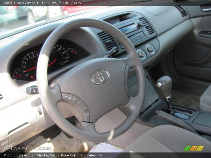 Lunar Mist Metallic / Gray 2005 Toyota Camry LE