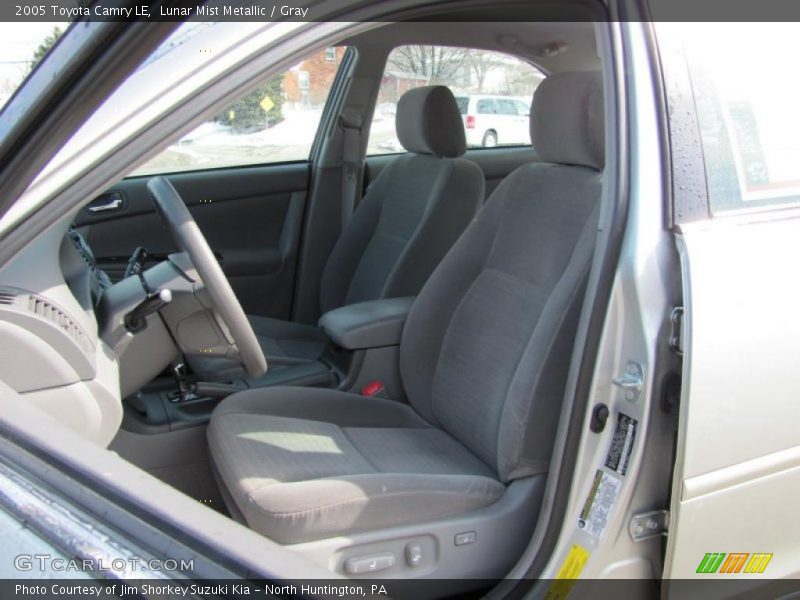 Lunar Mist Metallic / Gray 2005 Toyota Camry LE