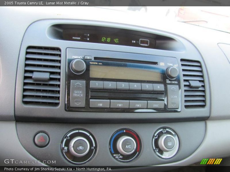 Lunar Mist Metallic / Gray 2005 Toyota Camry LE