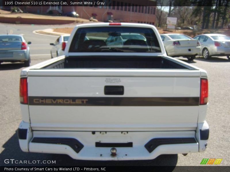 Summit White / Gray 1995 Chevrolet S10 LS Extended Cab