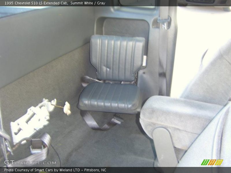 Summit White / Gray 1995 Chevrolet S10 LS Extended Cab