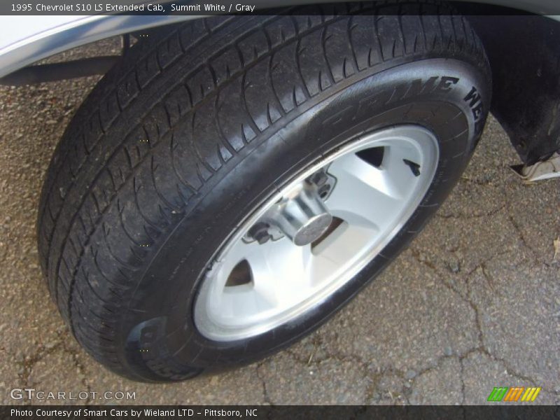 Summit White / Gray 1995 Chevrolet S10 LS Extended Cab